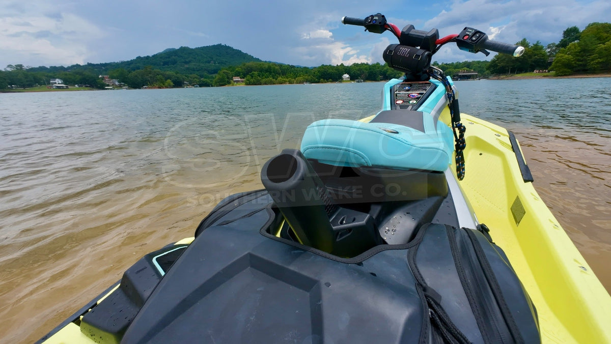 Yamaha JetBlaster 2-Up Rod &amp; Flag Holder with Grab Handle – 2025+