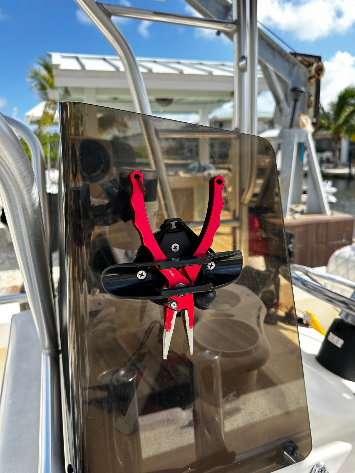 E-Sea Paddle Holder-Suction Mounted Paddle and Utility Clip