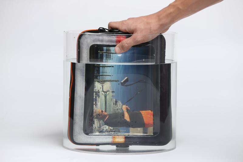 ugo® Black Geo Collection TABLET XL