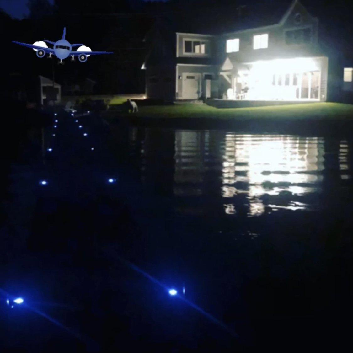 LED Dock &amp; Deck Pods - Solar Powered Light Dots