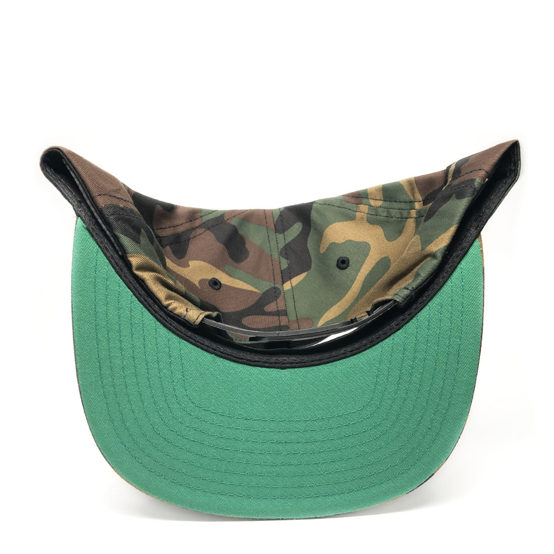 RANGE FLEX FIT FLAT BILL SNAPBACK HAT IN GREEN CAMO