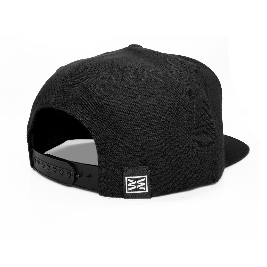 RANGE FLEX FIT FLAT BILL SNAPBACK HAT IN BLACK/PURPLE